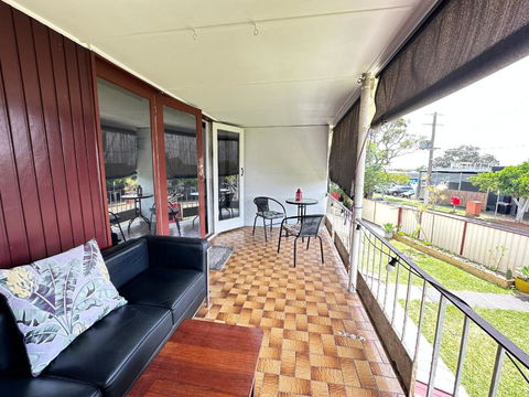 Zen Escape Guest House- Romantic Escape, Cozy Delight, Oasis Suite - Schoolies Week Accommodation 1