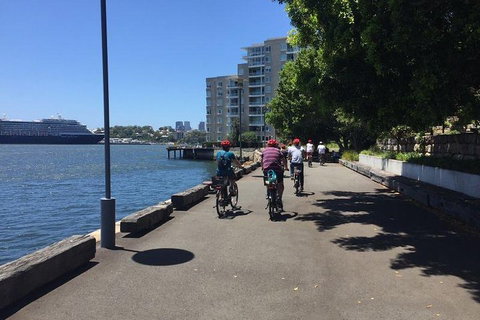 Sydney Harbour Discovery Tour - Schoolies Week Accommodation 4