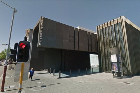 Perth Scavenger Hunt: Perched On A Swan - Schoolies Week Accommodation 4