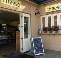 Small Group Adelaide Hills and Hahndorf Hideaway Tour from Adelaide - Schoolies Week Accommodation