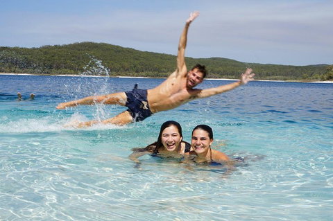 Pippies 3 Days 2 Nights Fraser Island Tour - Schoolies Week Accommodation 0