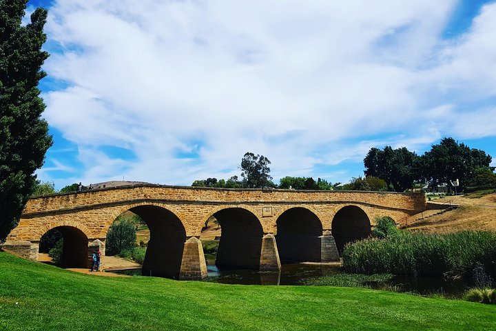 Schoolies Week Accommodation