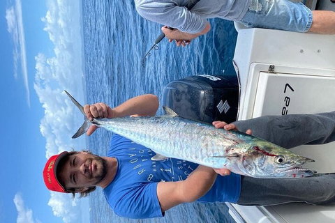 Full Day 9.5 Hour Offshore Fishing Charter - Schoolies Week Accommodation 2