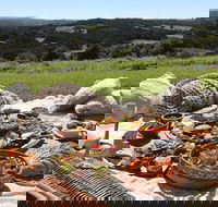A picnic in Byron Bay - Schoolies Week Accommodation