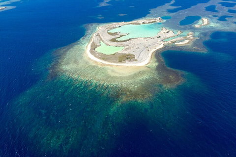 Abrolhos Islands Fixed-Wing Scenic Flight - Schoolies Week Accommodation 4