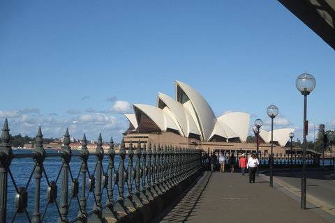 Private City Walking Tour - Schoolies Week Accommodation 3