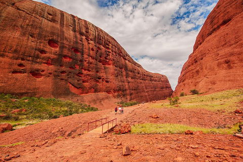 Kata Tjuta Sunrise And Valley Of The Winds Half-Day Trip - Schoolies Week Accommodation 3