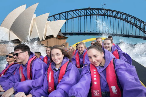 30-Minute Sydney Harbour Jet Boat Ride: Thunder Twist - Schoolies Week Accommodation 1