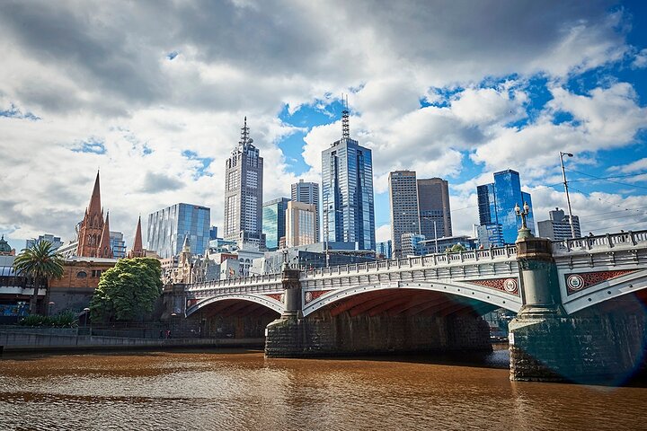  Schoolies Week Accommodation