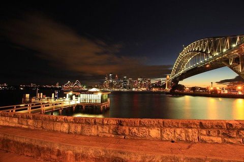 Sydney: Book A Local Host - Schoolies Week Accommodation 1