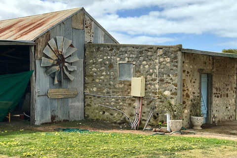 Kangaroo Island Food And Wine Hop-on Hop-off Tour - Schoolies Week Accommodation 1