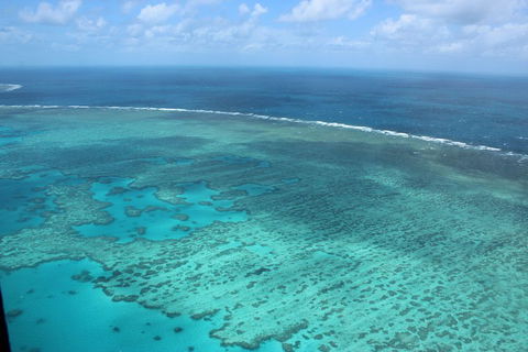 Reef And Island Scenic Flight From Airlie Beach - Schoolies Week Accommodation 1