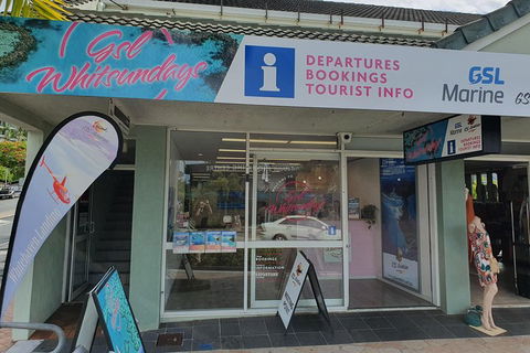 Reef And Island Scenic Flight From Airlie Beach - Schoolies Week Accommodation 2