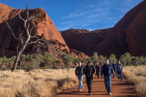 Highlights Of Uluru Including Sunrise And Breakfast - Schoolies Week Accommodation 3