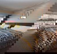 3-Day Uluru-Kata Tjuta and Kings Canyon 4WD Small-Group Eco-Tour from Alice Springs - Schoolies Week Accommodation