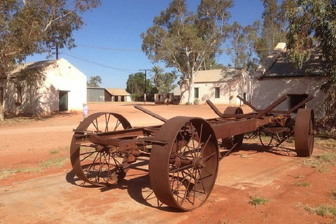 Palm Valley 4WD Day Tour - Schoolies Week Accommodation 0