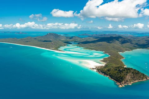Whitsunday Bullet Day Trip - Whitehaven Beach And Snorkelling - Schoolies Week Accommodation 1