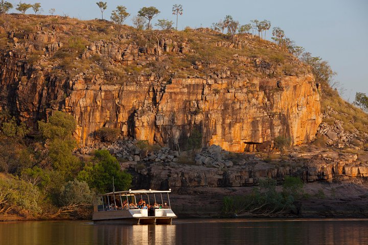  Schoolies Week Accommodation