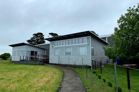 Wine Tour 4WD Tour - Schoolies Week Accommodation 5