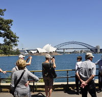 Sydney Sightseeing Bus Tours - Schoolies Week Accommodation