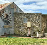 Kangaroo Island Gourmet Food and Wine Trail Tour - Schoolies Week Accommodation