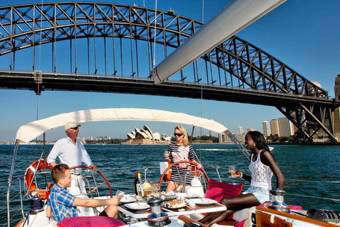 Sydney Harbour Luxury Sailing Trip Including Lunch - Schoolies Week Accommodation 2