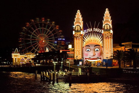 Sydney By Night - Private Luxury Night Tour - Schoolies Week Accommodation 1