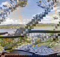 Sunshine Coast Private Scenic Guided Tour Inc. 2-Course Gourmet Lunch - Schoolies Week Accommodation