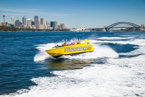 30-Minute Sydney Harbour Jet Boat Ride: Thunder Twist - Schoolies Week Accommodation 2