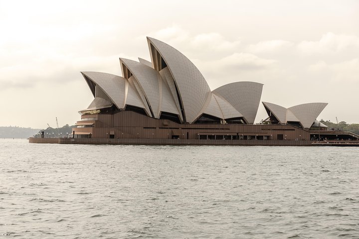 Circular Quay NSW Schoolies Week Accommodation