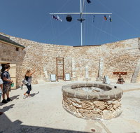Private City Kickstart Tour Fremantle Icons  Gems of Perth - Schoolies Week Accommodation