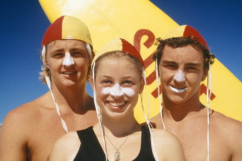 Bondi Like A Local: Half-Day Sightseeing Tour Including Surf Lesson - Schoolies Week Accommodation 1