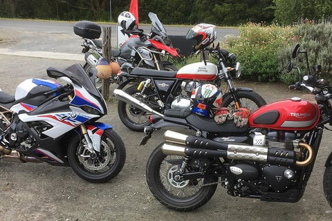 Triumph Street Scrambler 900cc - Schoolies Week Accommodation 4