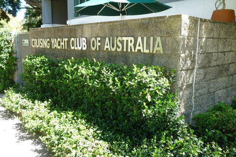 Private Essential Sydney Tour Including Lunch At The Cruising Yacht Club Of Australia - Schoolies Week Accommodation 2