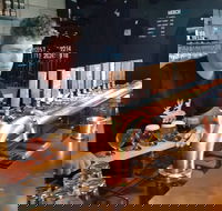 Mt. Wellington Morning Hike  Afternoon Beer  History Walk - Schoolies Week Accommodation