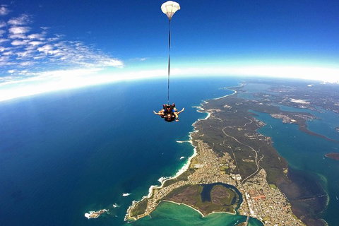 Skydive Sydney-Newcastle Up To 15,000ft Tandem Skydive - Schoolies Week Accommodation 1