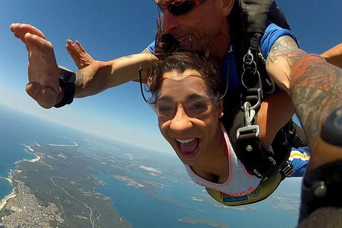 Skydive Sydney-Newcastle Up To 15,000ft Tandem Skydive - Schoolies Week Accommodation 3