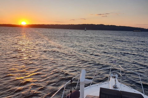 Sydney Harbour Side Restaurant Dinner And Twilight Cruise - Schoolies Week Accommodation 0
